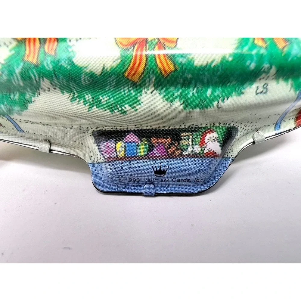 Vintage 1993 Hallmark Keepsake Ornament Holiday Fliers Tin Blimp Santa Red White